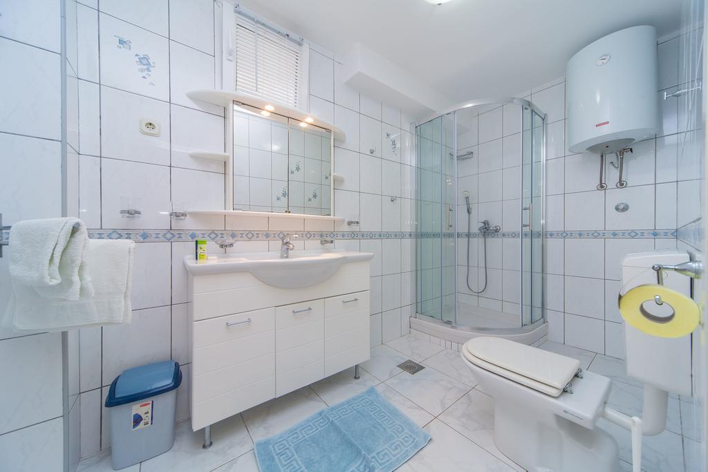アパートメンツ ジェレン ドゥブロブニク 部屋 写真